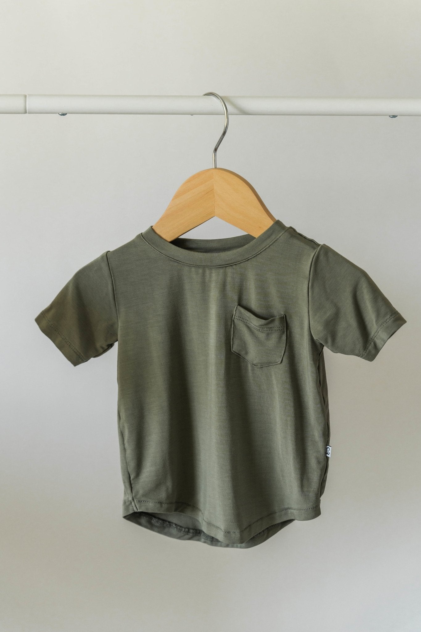 Curved-Hem Pocket Tee - Sage - Jettson Cole