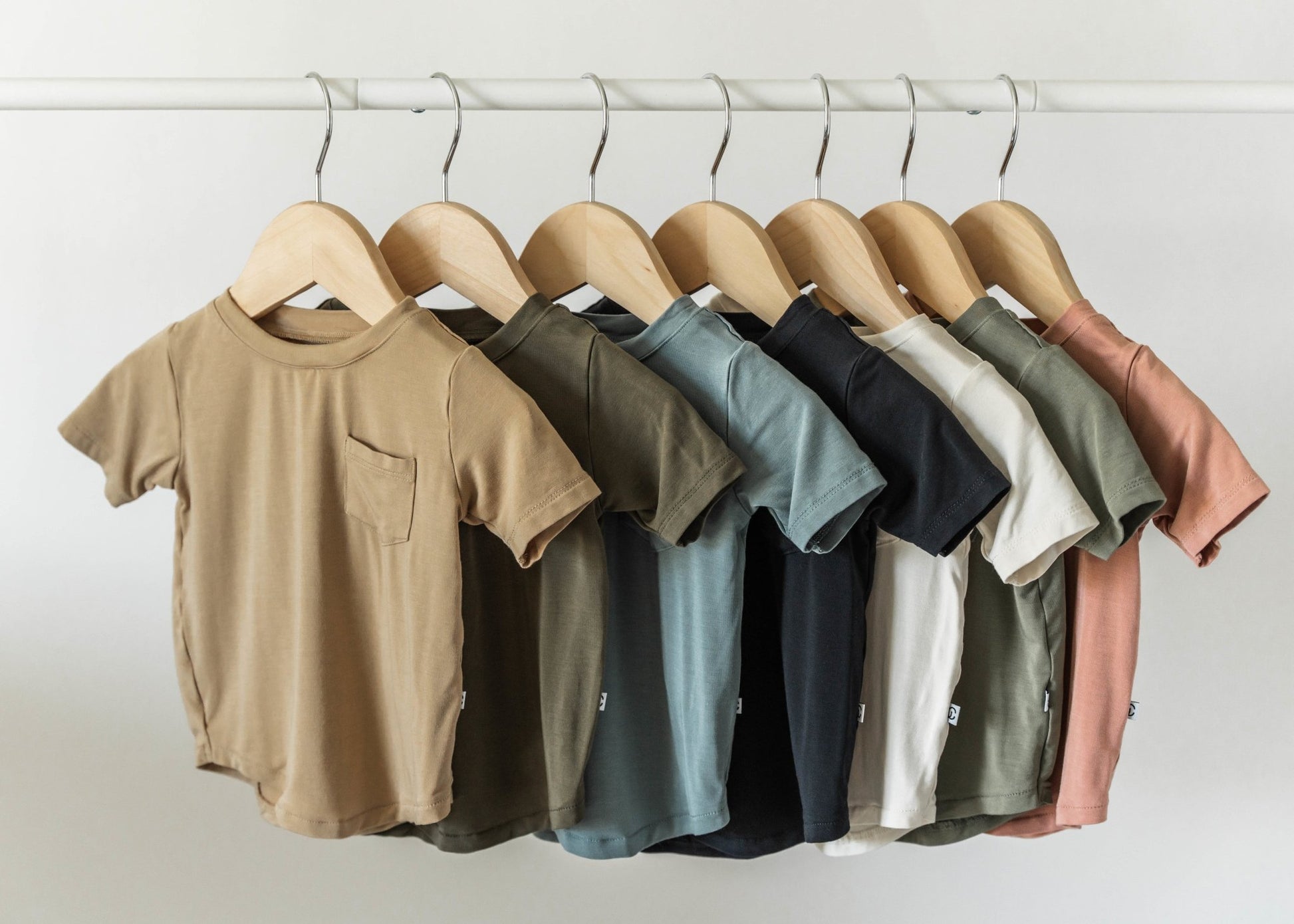 Curved-Hem Pocket Tee - Cream - Jettson Cole