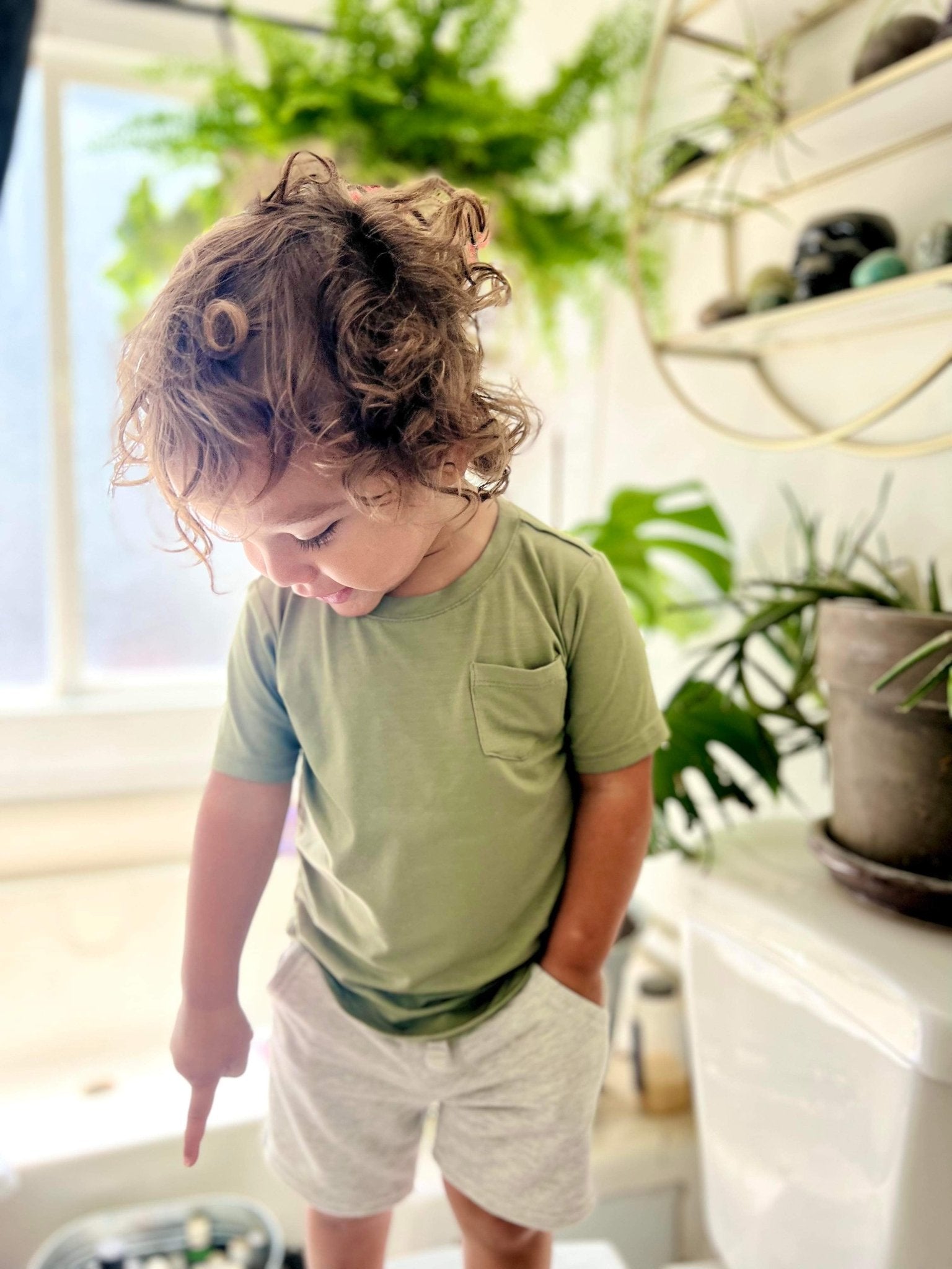 Curved-Hem Pocket Tee - Sage - Jettson Cole