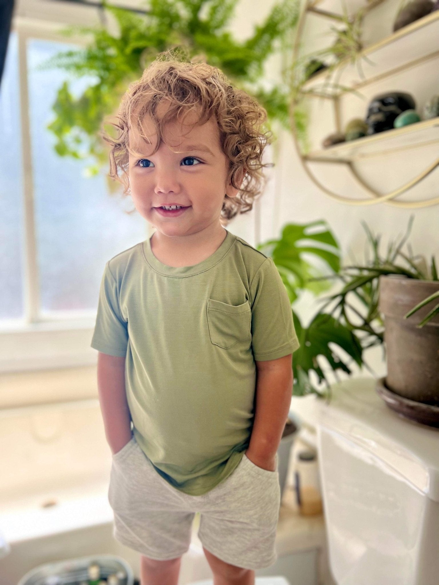 Curved-Hem Pocket Tee - Sage - Jettson Cole